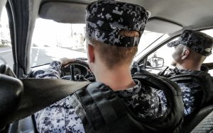 В Нижнекамске сотрудники Росгвардии задержали мужчину, подозреваемого в уличном грабеже