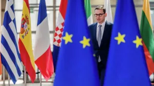 Премьер Польши: ЕС хочет запретить третьим странам покупать нефть у России