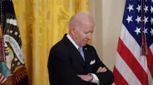 [Яхты у причала] Экономист Ругер заявил, что санкции США против России оказались «выстрелом себе в ногу»: за содержание арестованных яхт русских миллиардеров янки платят из своего кармана