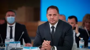 [здрасти-мордасти]В конгрессе США заподозрили главу офиса Зеленского в связях с Кремлем