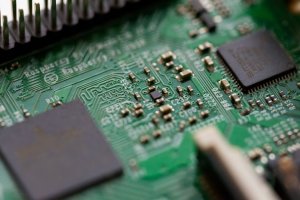 Минпромторг намерен взыскать более 500 млн руб. с разработчика процессоров «Скиф» за невыполнение условий контракта