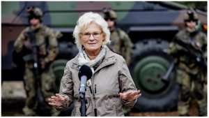 Глава Минобороны Германии сообщила о недостатке ресурсов для помощи Украине