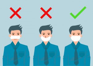 Роспотребнадзор рекомендовал гражданам из уязвимых категорий вновь носить маски