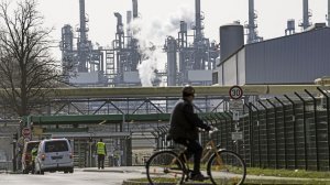 [$1850+] Биржевые цены в Европе превысили  $1850 за 1 тыс. куб. м. газа, подскочив на 8% в сутки из-за остановки ещё одного газотурбинного двигателя Siemens на КС «Портовая» для планового капремонта