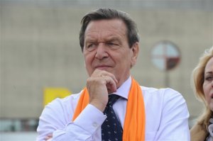 Spiegel: Шрёдер ведёт в Москве переговоры по энергетике