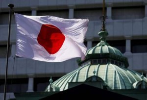 Правительство Японии в полном составе подало в отставку перед перестановками на фоне снижения уровня поддержки со стороны населения. В ближайшие часы будет объявлен новый состав кабинета министров