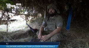 Французский репортаж из Украины (Наемники из США заявили, что солдаты ВСУ грабят трупы их товарищей)