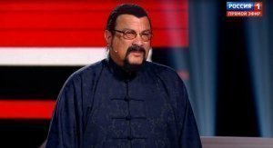 «Я - русский. Это мой дом». Известный американский актёр и режиссёр Стивен Сигал посетил Донбасс, где отснял материал для своего нового документального фильма