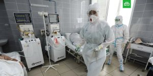 [32-я неделя] Смертность в России из-за ковида достигла максимума за последние семь недель. За семь дней штаб зафиксировал 384 летальных исхода