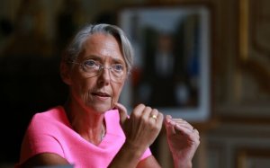 Элизабет Борн: «Мы не позволим взлететь ценам на энергоносители»