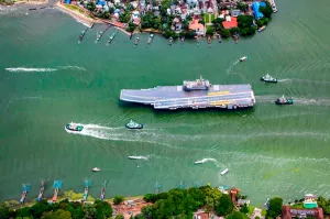 Индия вошла в клуб «элитных военно-морских держав», получив второй авианосец