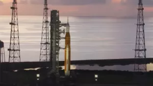 NASA отменило запуск лунной миссии во второй раз  ( Полет лунной миссии NASA Artemis-1 отменили из-за утечки топлива)