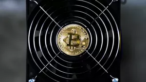 ЦБ заявил о готовности легализовать трансграничные операции в криптовалютах