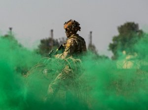 Посеять страх: к карательным рейдам под Харьковом привлекли чернокожих наемников
