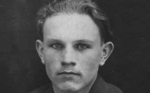 Путин посмертно присвоил звание Героя России комиссару «Молодой гвардии»