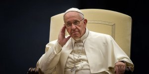 "Добьем". В Киеве оскорбили Маска и папу римского из-за их слов о России