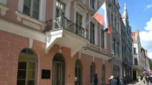МИД Эстонии потребовал брать деньги с российских дипломатов за парковку