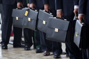 В США каждый пятый чиновник высшего звена инвестировал в акции курируемых компаний