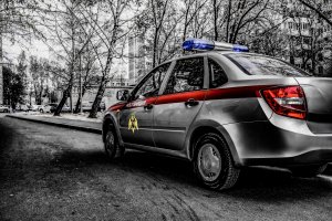 В Альметьевске наряд вневедомственной охраны совместно с экипажем полиции задержал подозреваемого в умышленном причинении тяжкого вреда здоровью