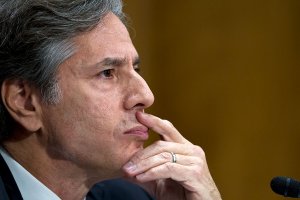 Блинкен: миру нельзя позволить остаться без руководства США
