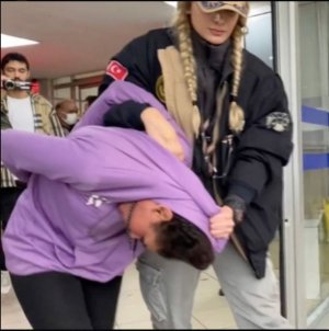 Турецкая полиция задержала подозреваемого (женщину) во взрыве в центре Стамбула