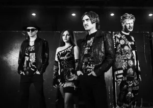 Илья Прусикин и Софья Таюрская после побега в США объявили о распаде Little Big