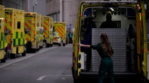 Independent: британским медикам велели отказаться от забастовок, чтобы «послать сигнал» Путину