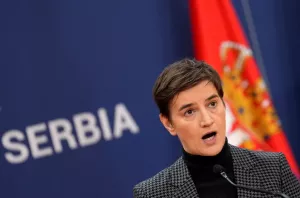 Премьер Сербии заявила, что страна находится на грани войны