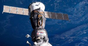 Повреждение внешней обшивки приборно-агрегатного отсека "Союза МС-22" произошло 15 декабря