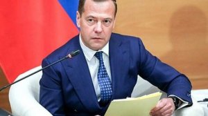 Медведев призвал Британию вернуть Фолкленды Аргентине