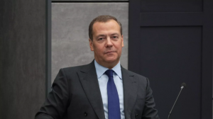 Медведев назвал врагами общества граждан России, желающих стране поражения