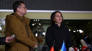 Немцы высмеяли Бербок и призвали ее остаться в Харькове