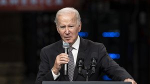 Сноуден: Байден «прихватил» больше секретных документов, чем многие разоблачители