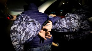 В Казани сотрудники вневедомственной охраны Росгвардии задержали подозреваемого в грабеже