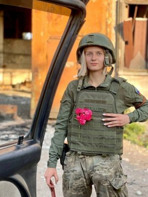 Военкор Readovka Анастасия Елсукова получила серьезное ранение в Соледаре