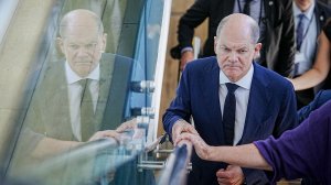 [Какой-то странный Фюрер]Die Welt: Шольц вышел из себя от вопроса про истребители для Украины