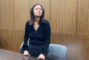 Американка получила 13 суток ареста за сопротивление полиции на акции с выгулом теленка