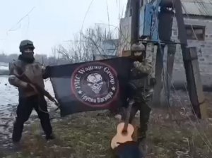 Пресс-служба Пригожина: ЧВК «Вагнер» взяли под контроль Николаевку  (Ранее бойцы ЧВК «Вагнер» освободили село Сакко и Ванцетти и продвинулись по дороге Соледар-Северск)