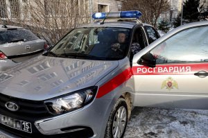 В Казани наряд вневедомственной охраны Росгвардии совместно с полицейскими задержал подозреваемого в краже с промышленной базы