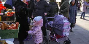 Мэр Мариуполя : Люди продолжают возвращаться в город