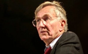 Сеймур Херш: Сейчас вопрос только в том, сколько еще украинцев хочет убить Зеленский