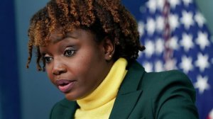 Пресс-секретарь Белого дома переименовала Россию