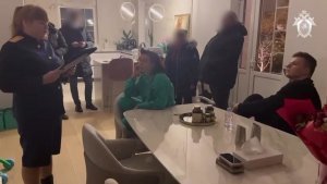 [Есть такая профессия: миллиардер] Блогер Лерчек (Валерия Чекалина) за несколько часов до обысков в своём доме и возбуждения уголовного дела из-за неуплаты ₽300 млн налогов хвалила работу ФНС