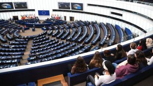 "Боже, спаси нас всех": в ЕП предрекли страшное будущее Европе