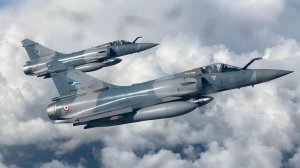 «Макрон готов нагадить»: о передаче бомбардировщиков «Мираж» Украине