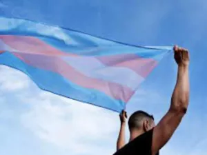 Сторонники смены пола детей бегут из Флориды из-за запрета на чудовищные эксперименты