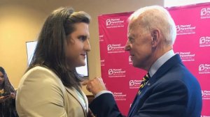 [Пятничное]  Байден: трансгендерные американцы формируют душу американской нации (Мария Захарова: "...президента США указывает на душевное нездоровье американской нации?")