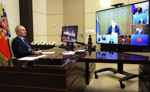 Нужно учитывать все факторы, которые влияют на потребительские цены, в том числе курс рубля, состояние валютного рынка, движение капиталов - В. Путин