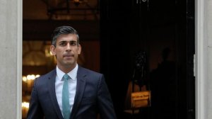 Британский парламент начал расследование против премьера Сунака