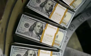 Минфин сообщил об исчезновении трансграничных расчетов в долларах